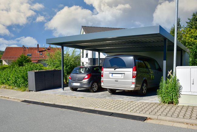 Ein Carport für zwei Autos